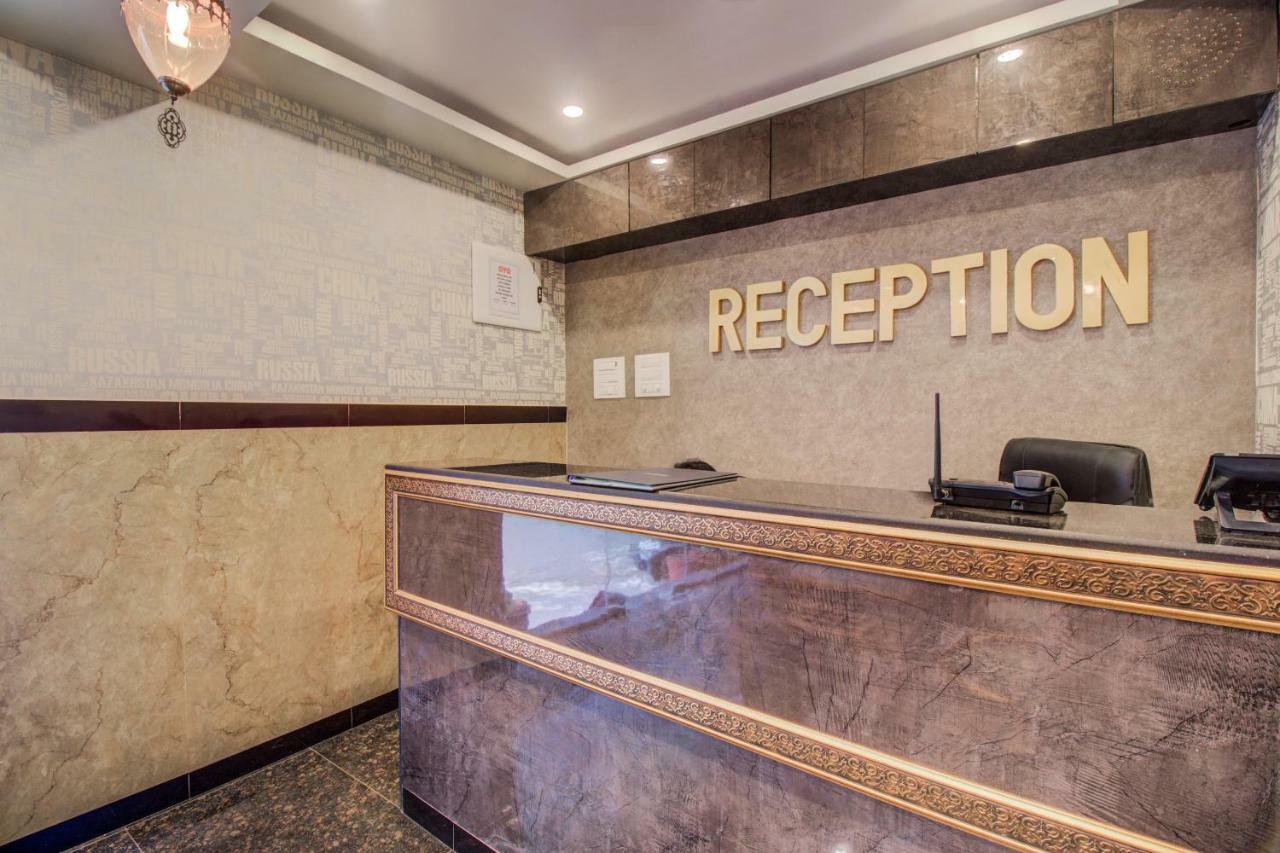 מומביי Oyo 42009 Hotel A One Suite מראה חיצוני תמונה